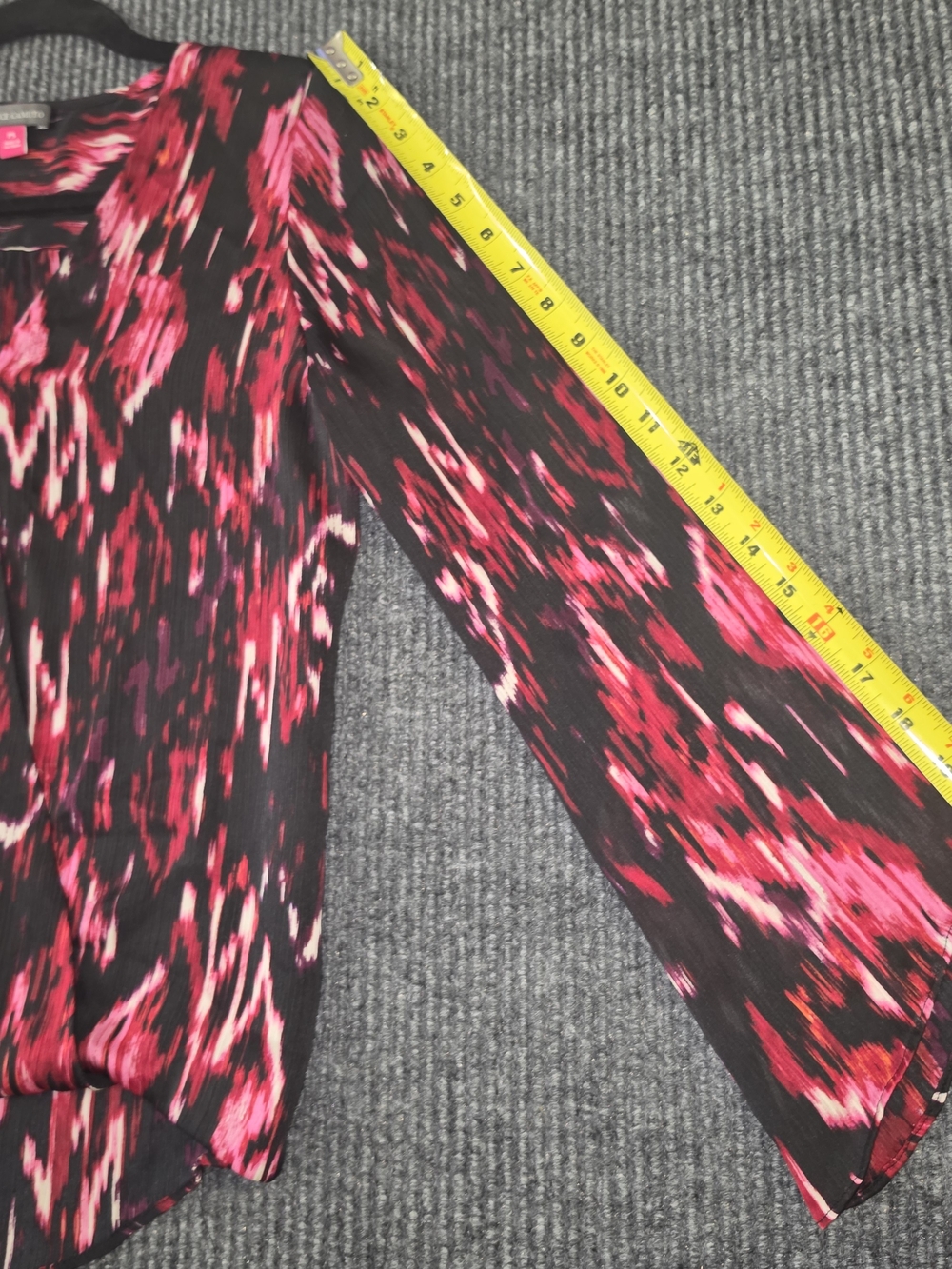 Vince Camuto Black Blouse with Red & Pink Abstract Print - Picture 7 of 10